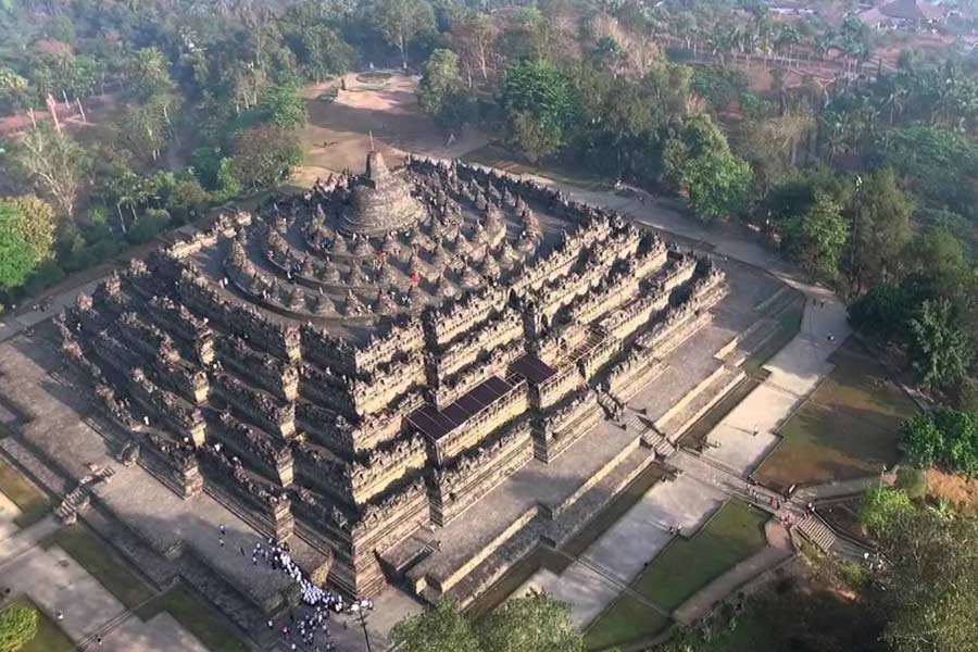Paket Wisata Candi Borobudur Atika Transport